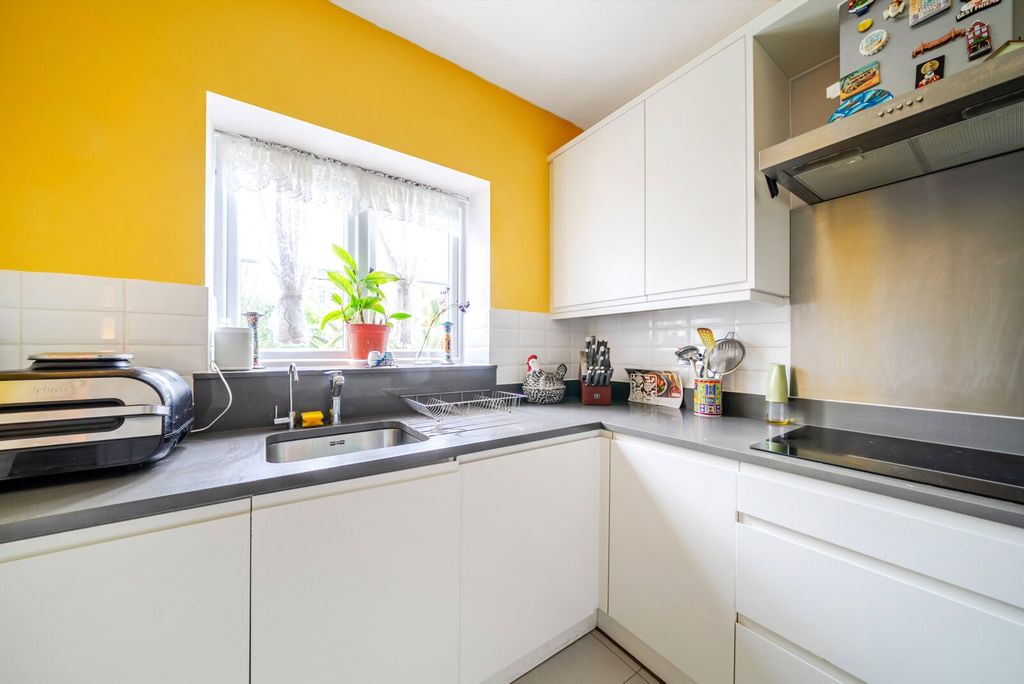 Property photo 3 of 15 Picture No. 16