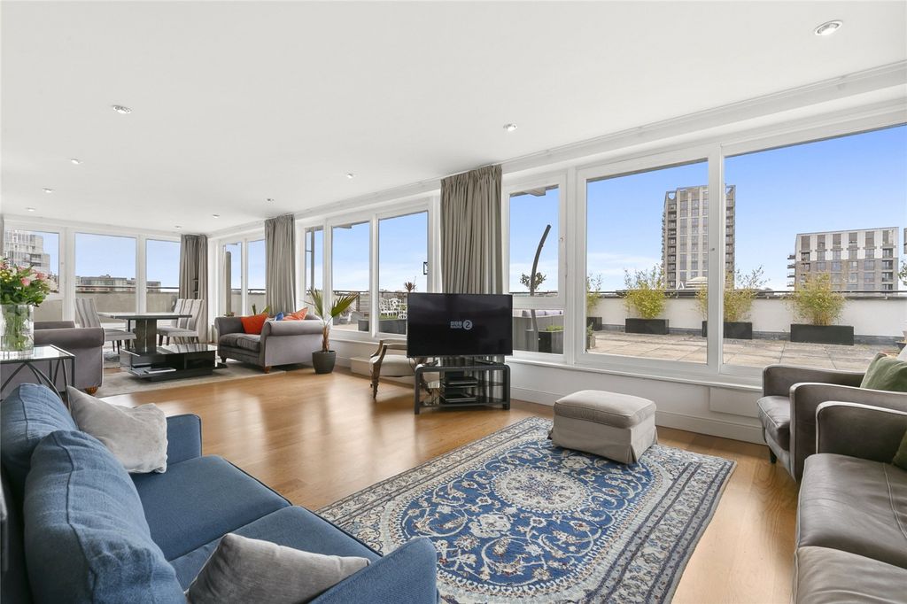 Property photo 1 of 12 Reception Room