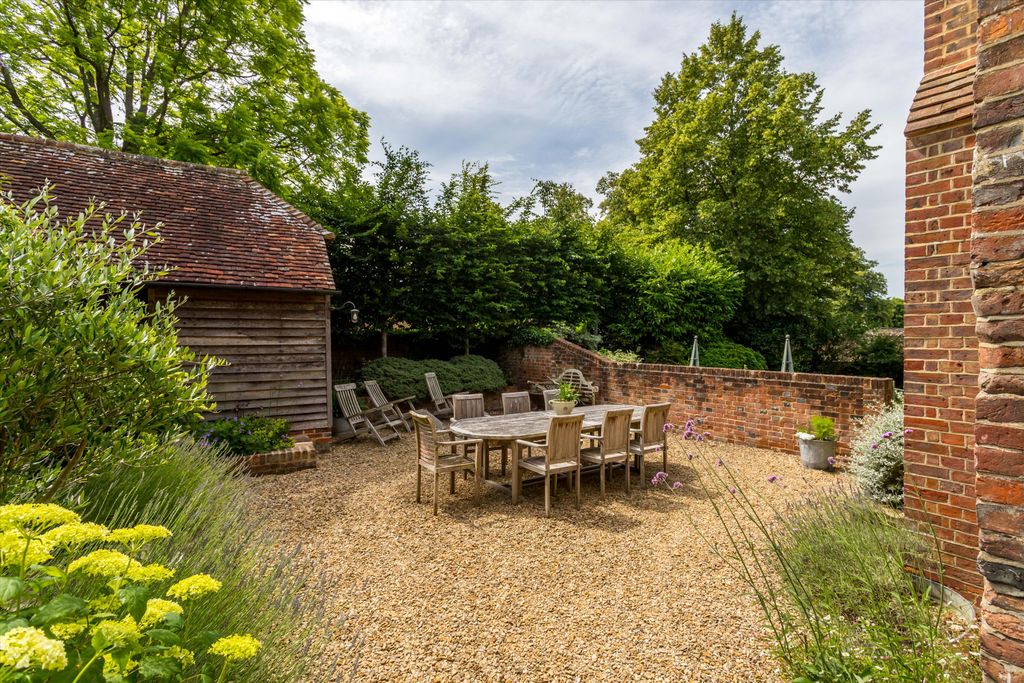 Additional image 19 of 6 bed detached house for saleThe Street, Shackleford, Godalming, Surrey GU8
