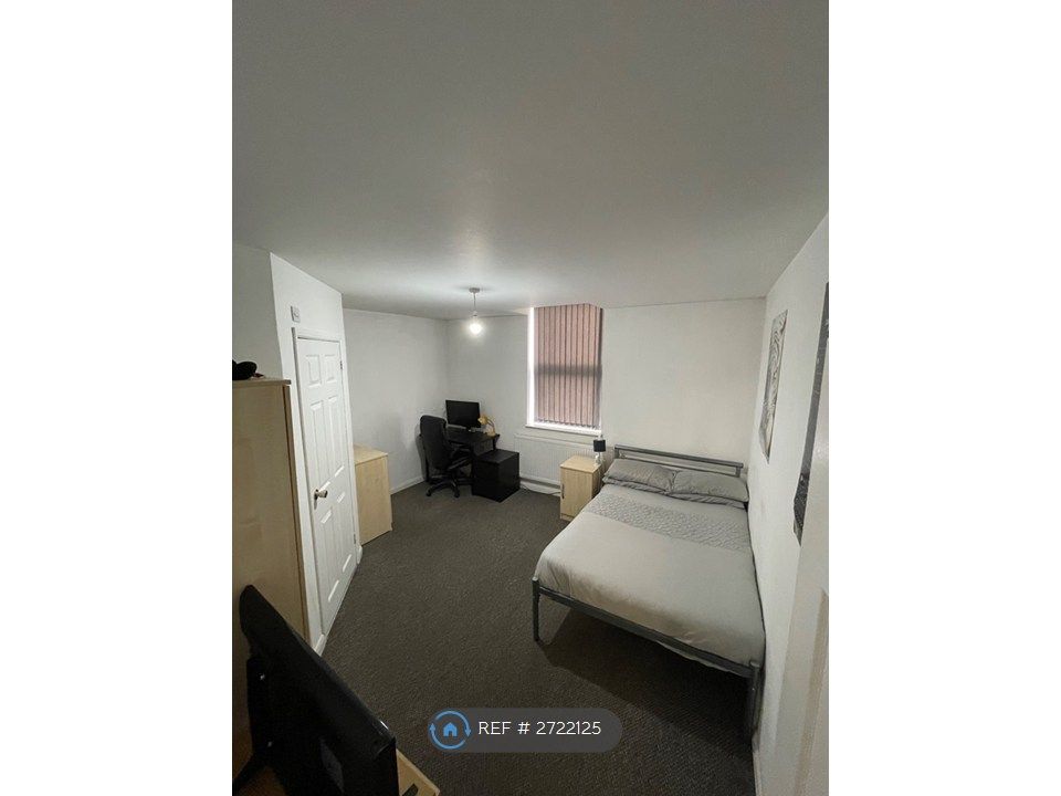 Property photo 2 of 9 Bedroom 1