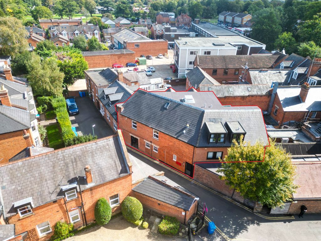 Property photo 1 of 9