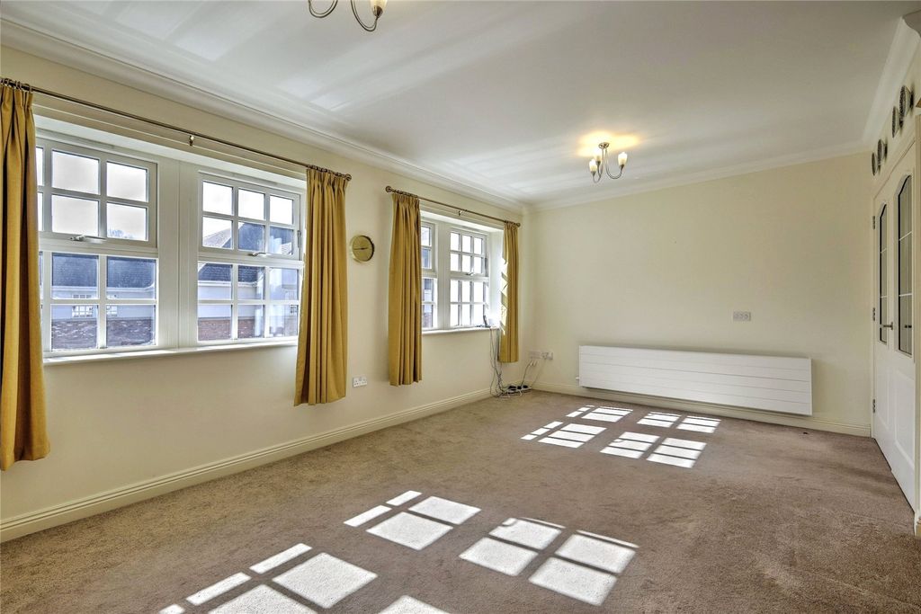 Property photo 2 of 15 Living Room