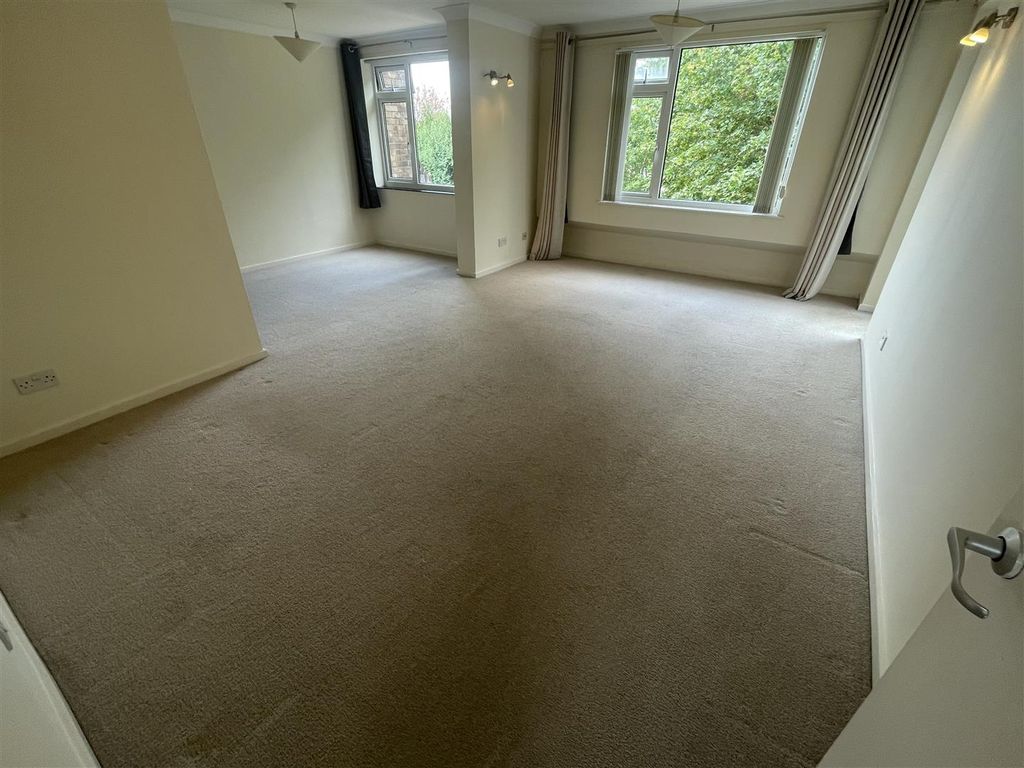 Property photo 2 of 12 Img_1094.Jpg