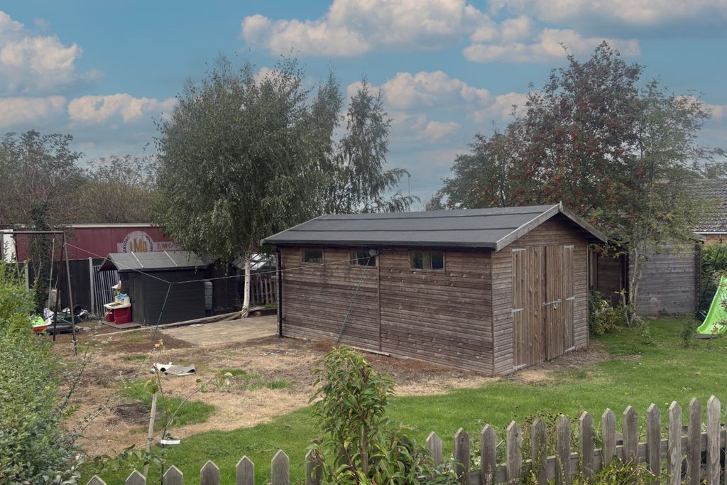 Property photo 3 of 4 Thumbnail_Img_6615