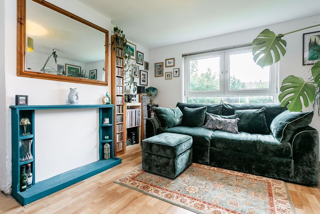 Additional image 4 of 3 bed flat for saleMagdalene Gardens, Duddingston, Edinburgh EH15