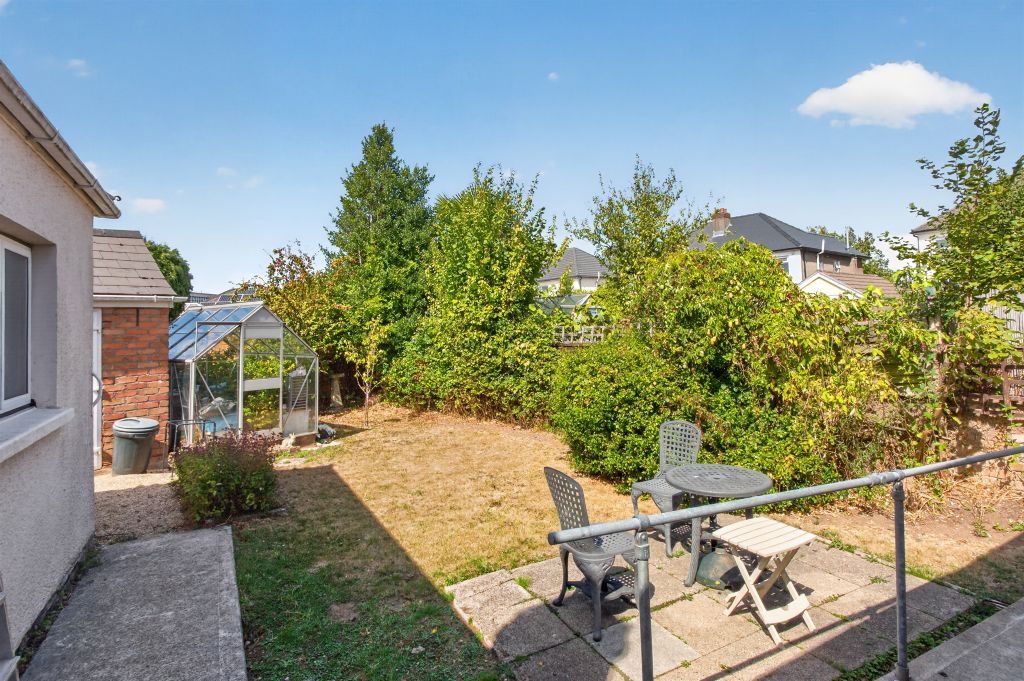 Property photo 2 of 34