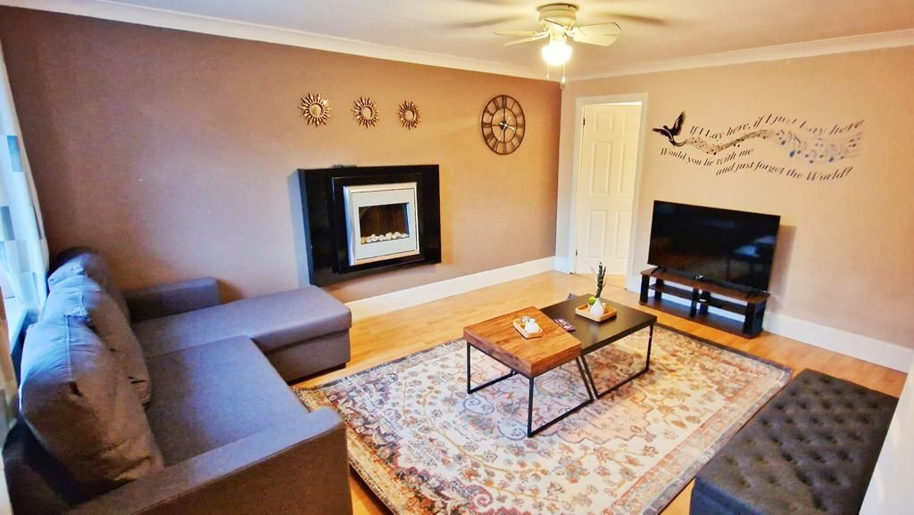 Property photo 3 of 34