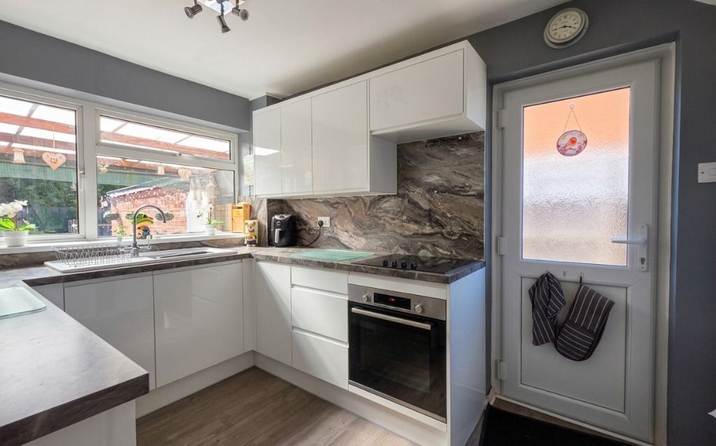 Property photo 2 of 16 4421634