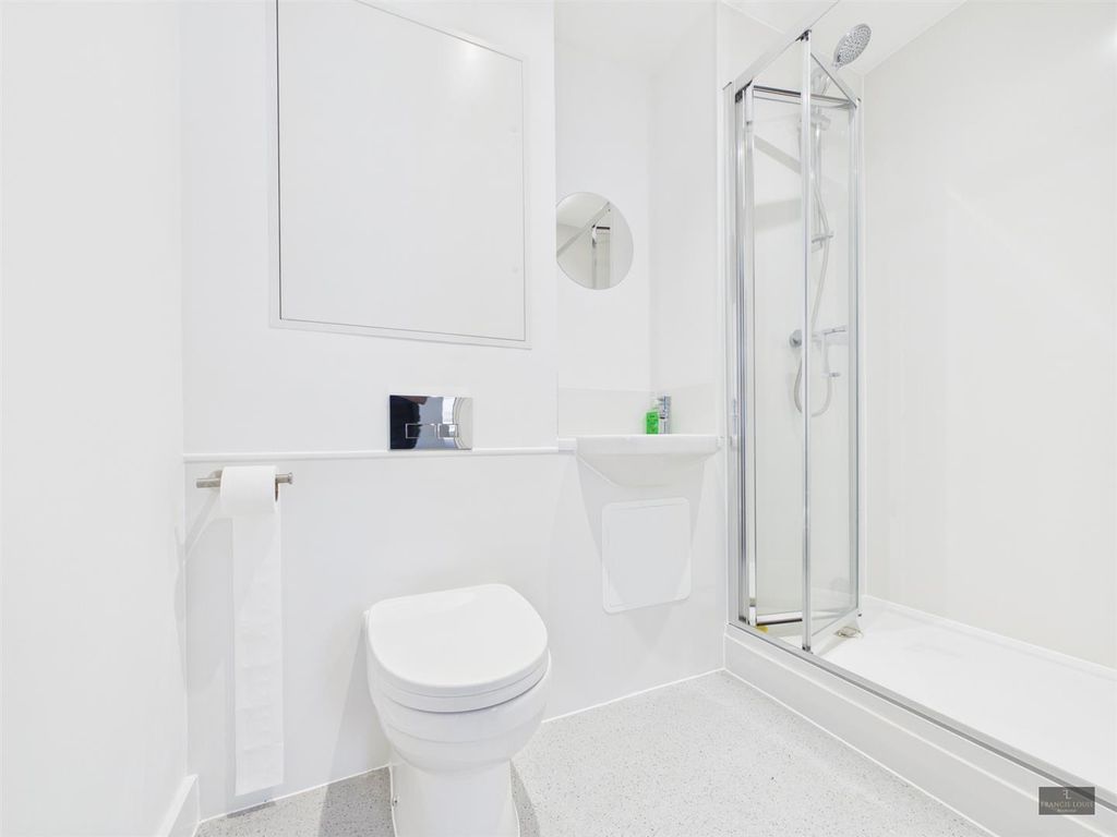 Property photo 2 of 7 Cam02887G0-Pr0673-Still007.Jpg