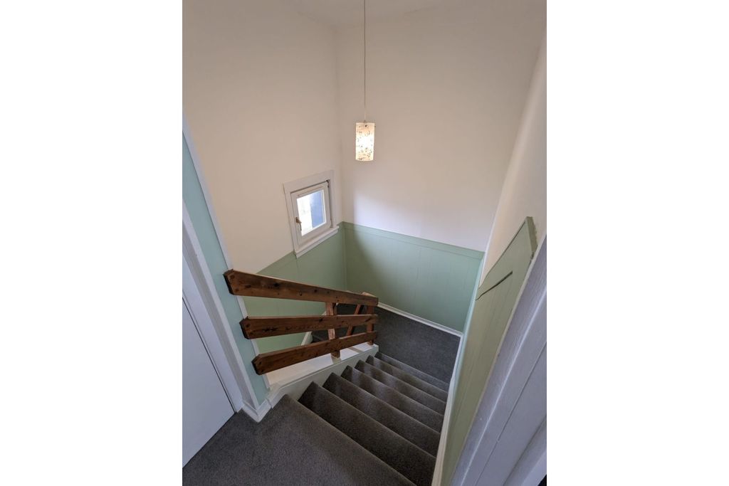 Property photo 3 of 10 Hallway