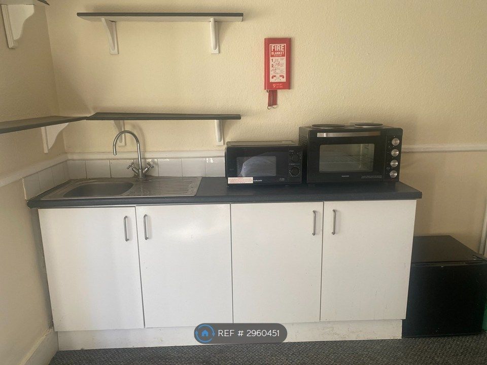 Property photo 2 of 3