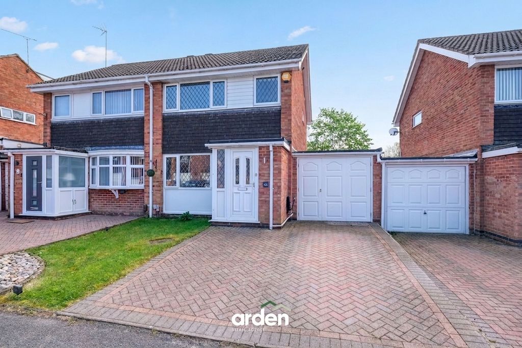 Property photo 1 of 11