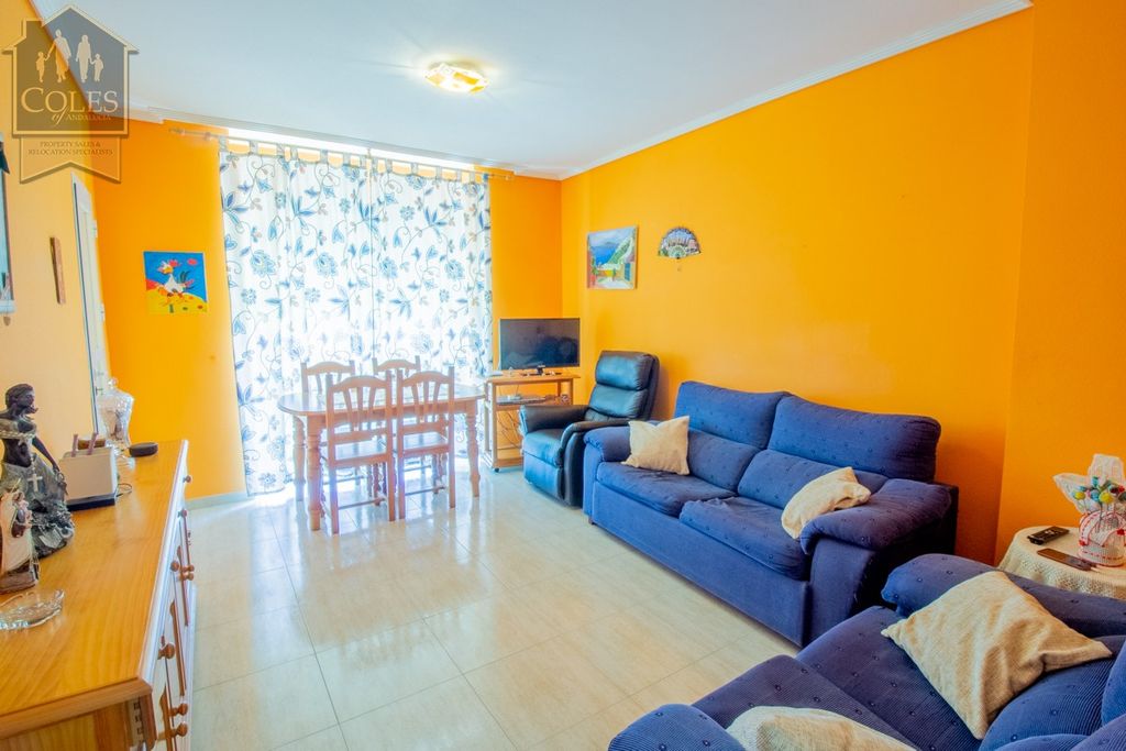 Property photo 2 of 30