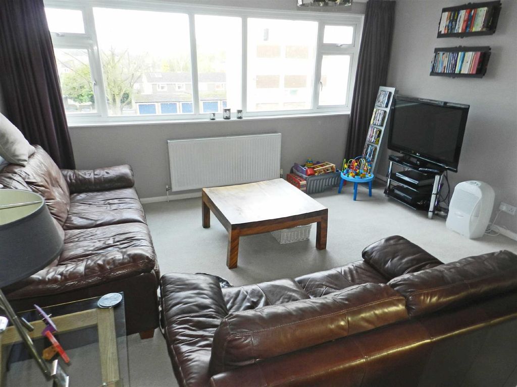 Property photo 3 of 10