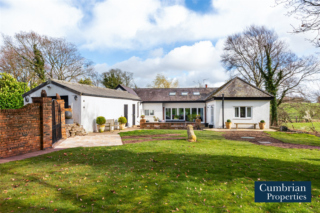 Property photo 1 of 33