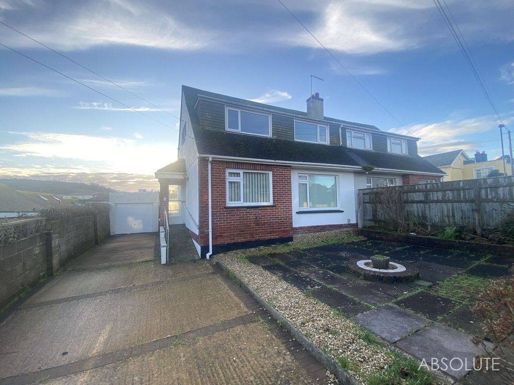 Property photo 1 of 15 Front