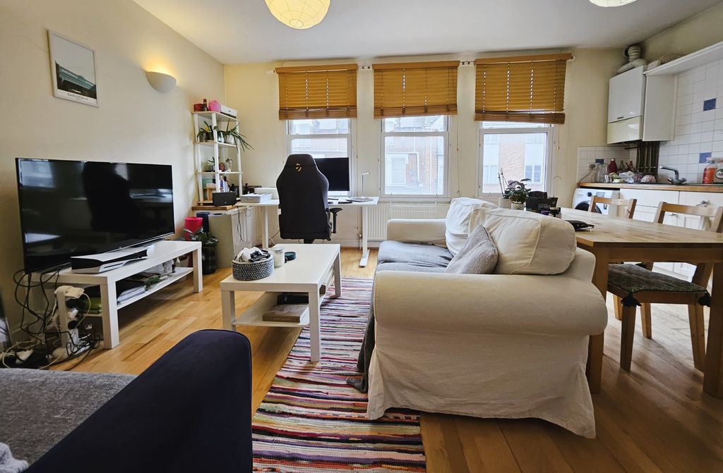Property photo 2 of 5