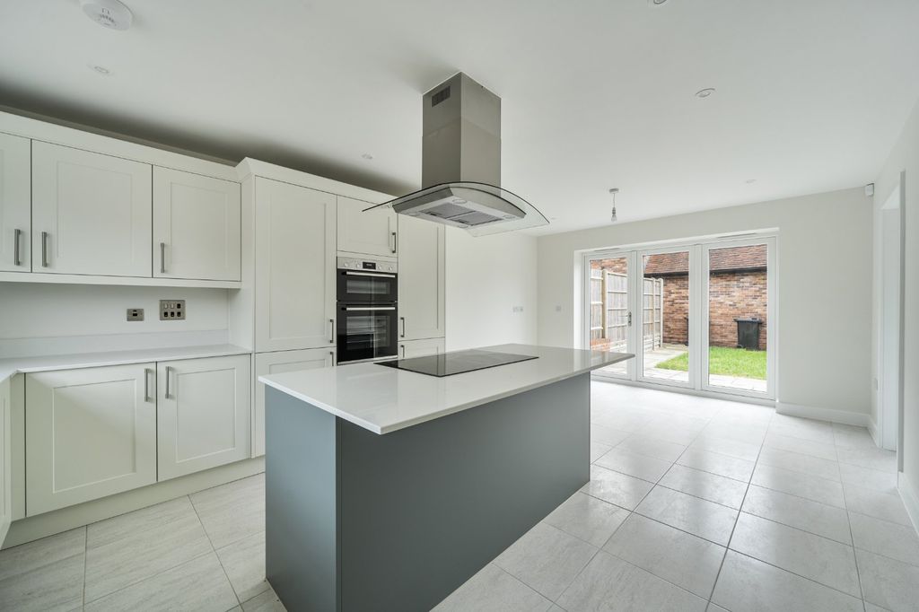 Property photo 2 of 15 Picture No. 66