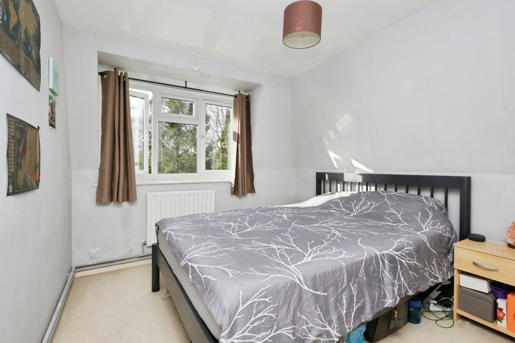 Additional image 4 of 2 bed flat for saleLennox Court, Mutton Hall Hill, Heathfield, East Sussex TN21