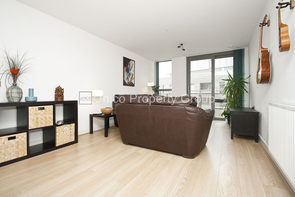 Property photo 2 of 9