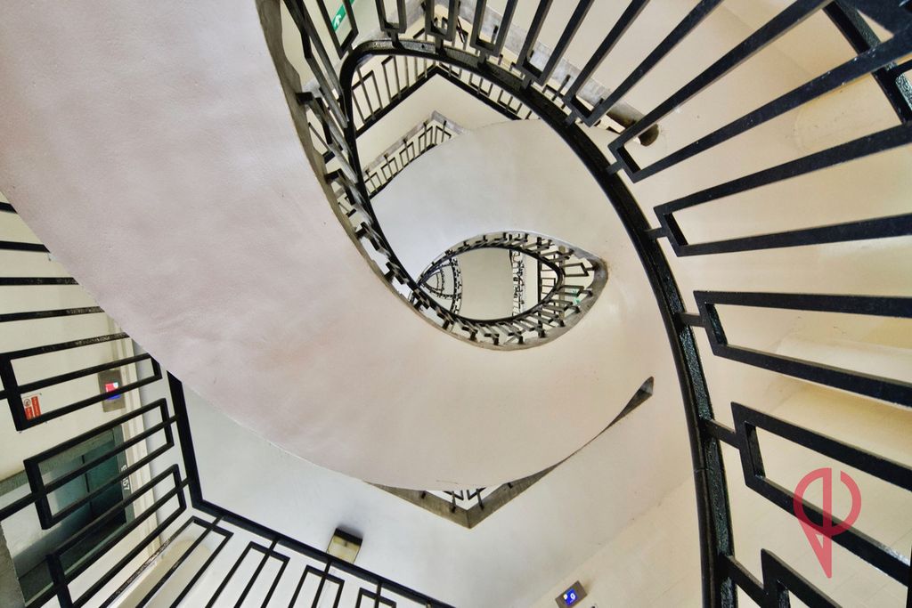 Property photo 2 of 29