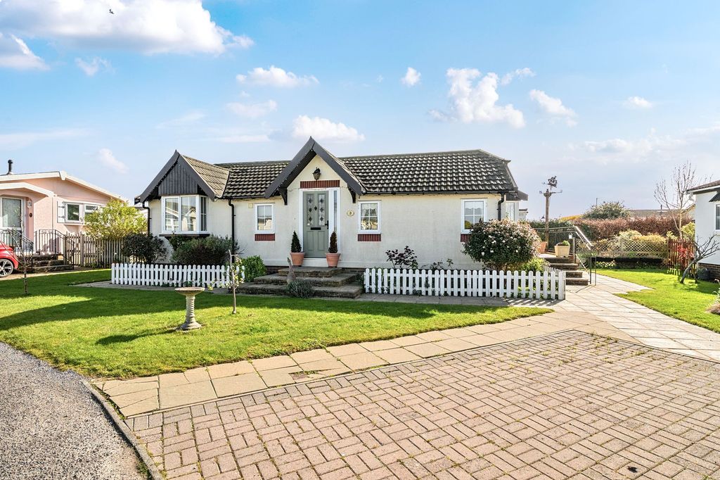 Property photo 1 of 19 Front