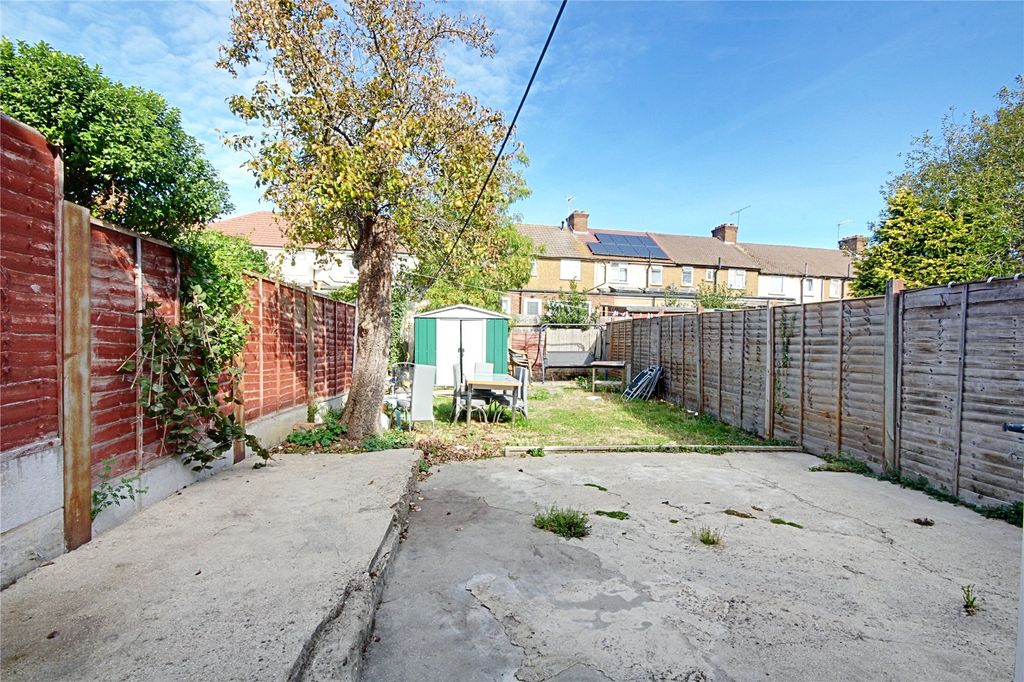 Property photo 1 of 14 Picture No. 08