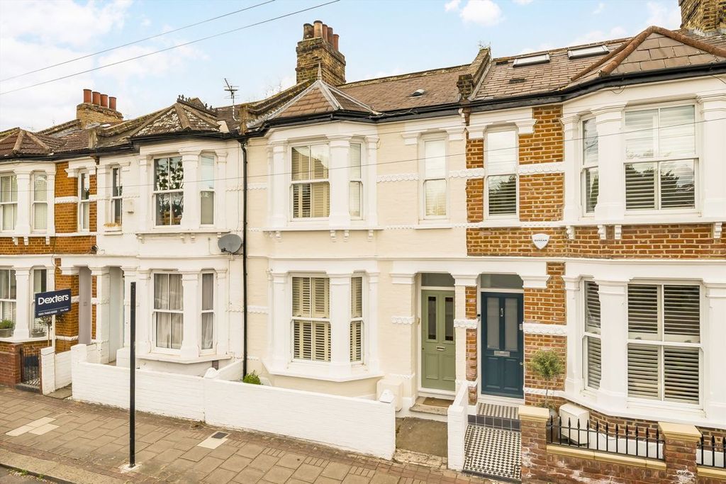 Property photo 1 of 8