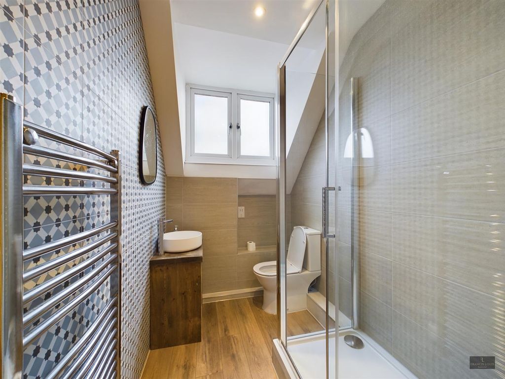 Property photo 3 of 7 Cam01856G0-Pr0095-Still003.Jpg