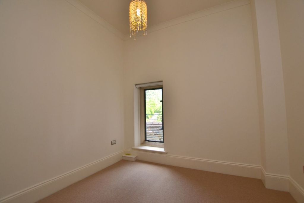 Additional image 4 of 2 bed flat to rentCollege Grove, Malvern WR14