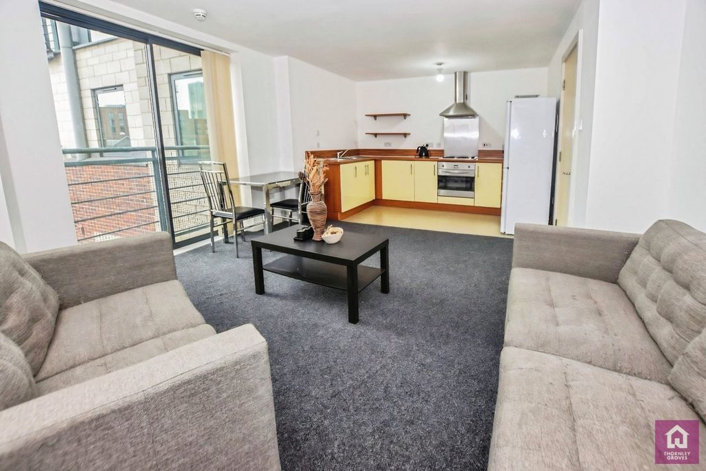 Property photo 2 of 13 Picture No. 35