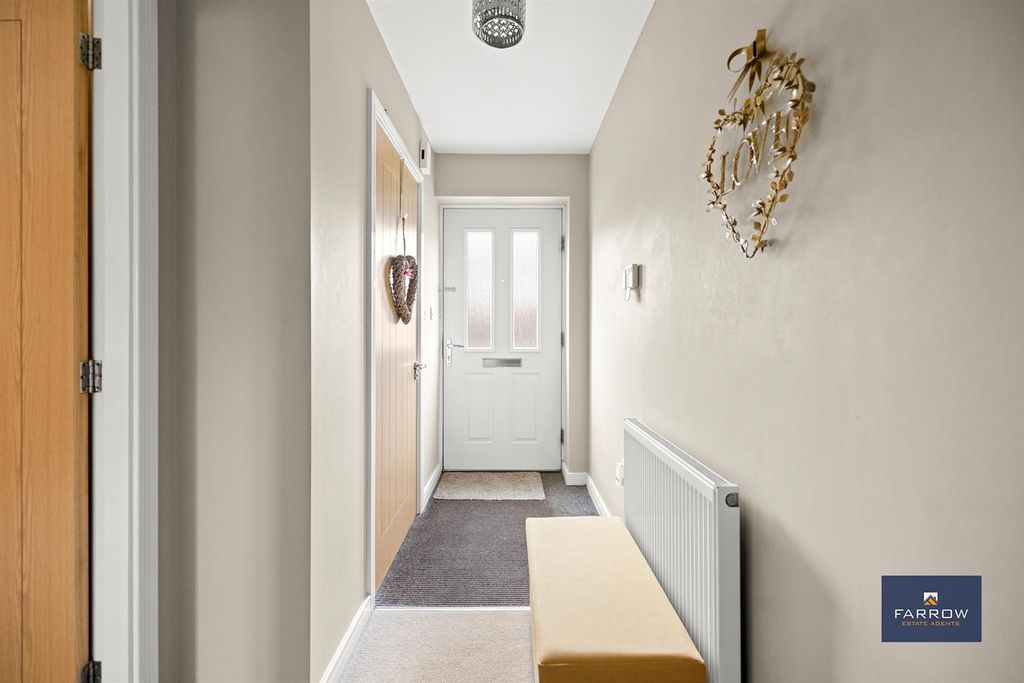 Property photo 2 of 29 Entrance Hallway