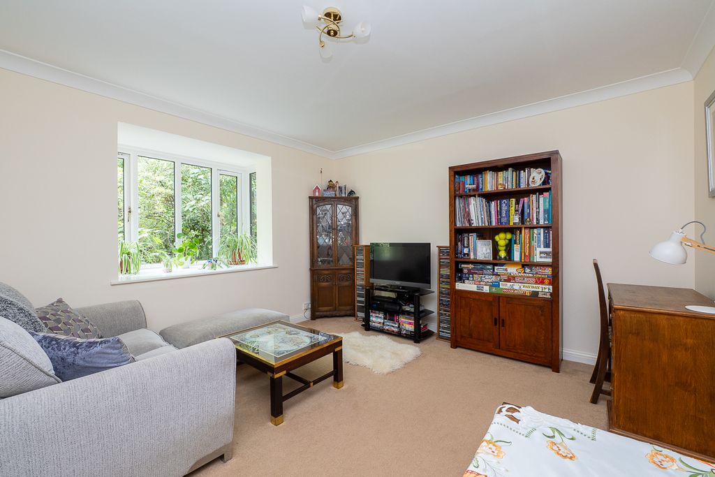 Property photo 2 of 10 Picture No. 06