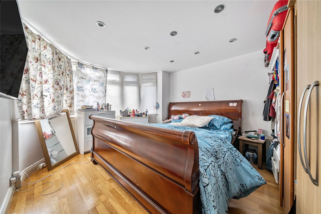 Property photo 2 of 12 Picture No. 03