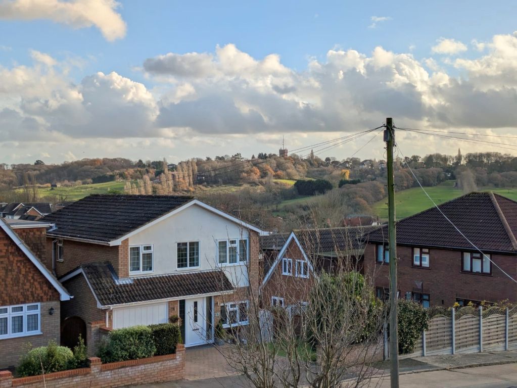 Property photo 2 of 27 4291273