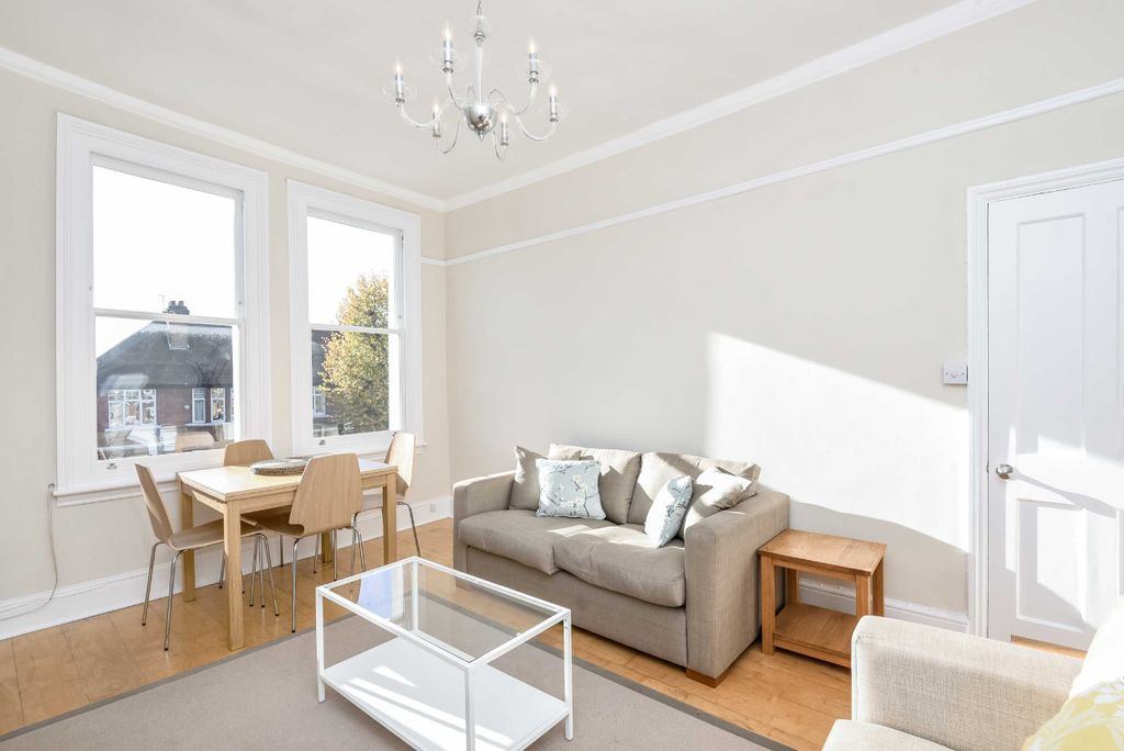 Property photo 3 of 8 Photo