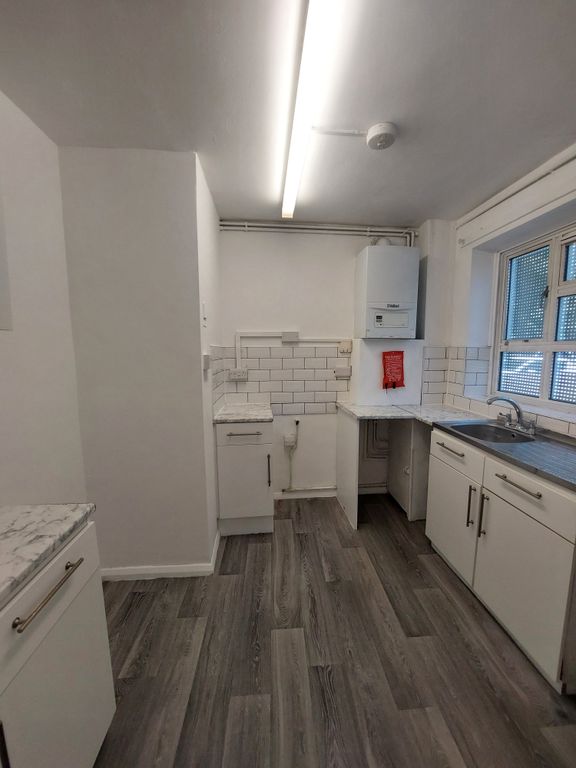 Property photo 2 of 3