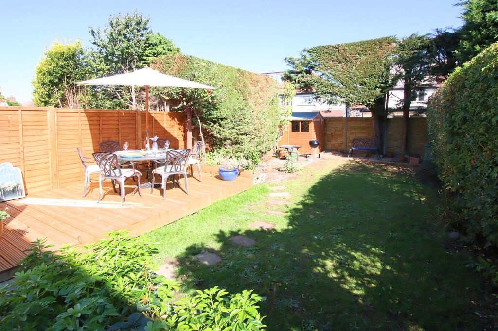 Property photo 2 of 13