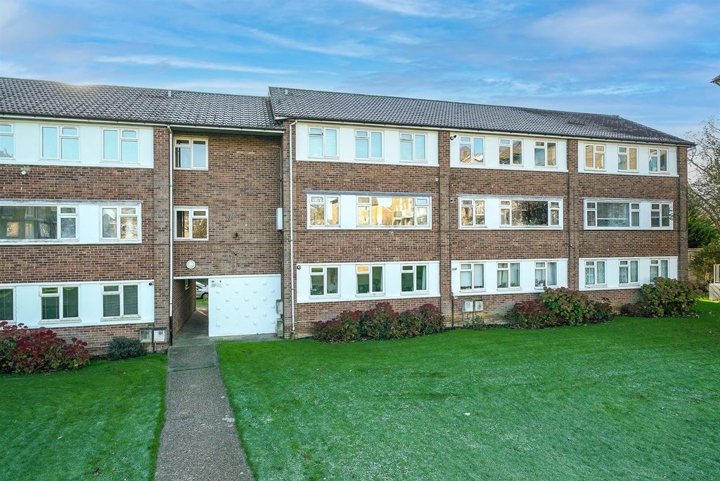 Property photo 1 of 16 Main.Jpg