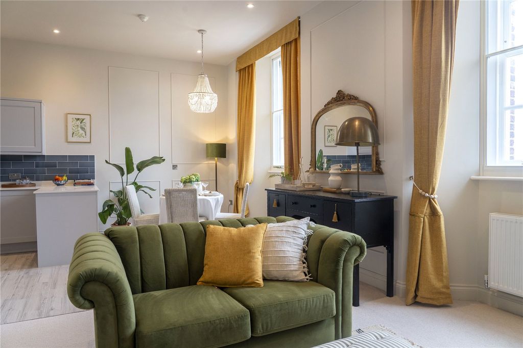 Property photo 2 of 10 Picture No. 04