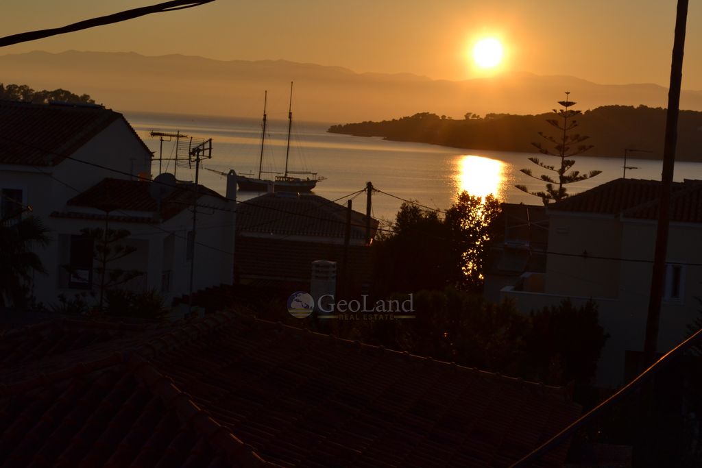 Property photo 1 of 29