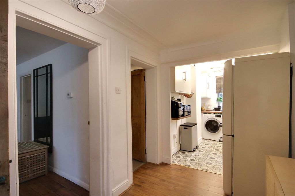 Property photo 3 of 9 Img_4359-Img_4361.Jpg