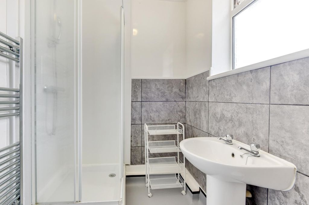 Additional image 26 of 7 bed semi-detached house to rentBernard Road, Brighton BN2