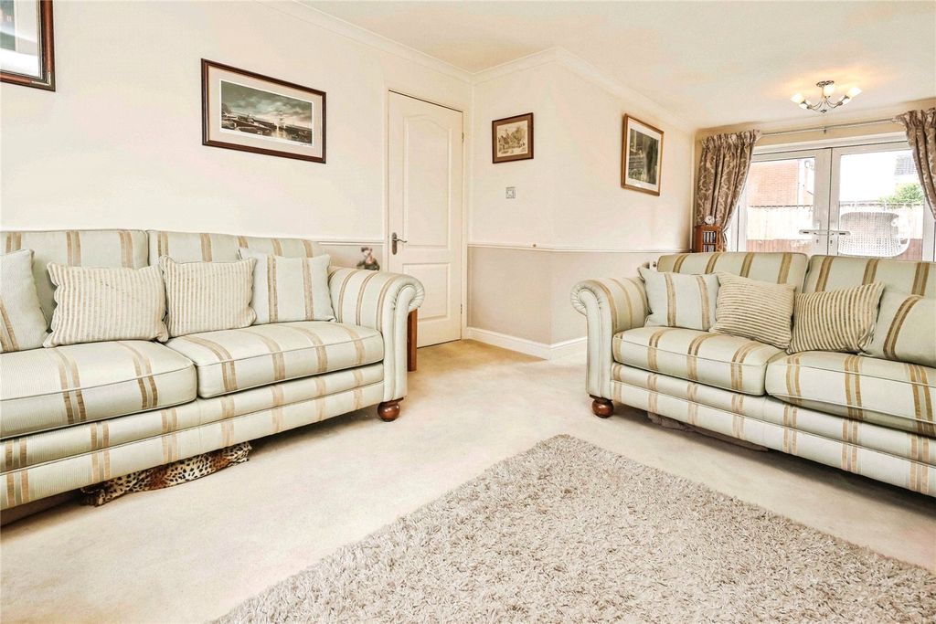 Property photo 2 of 21 Picture No. 54