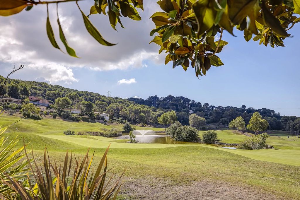 Property photo 3 of 22