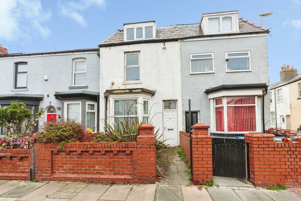 Property photo 1 of 14 Pbox-Img.Jpg