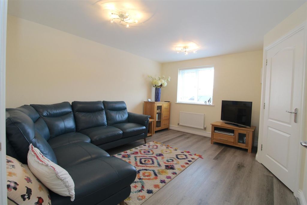 Property photo 3 of 17 Img_2795.Jpg