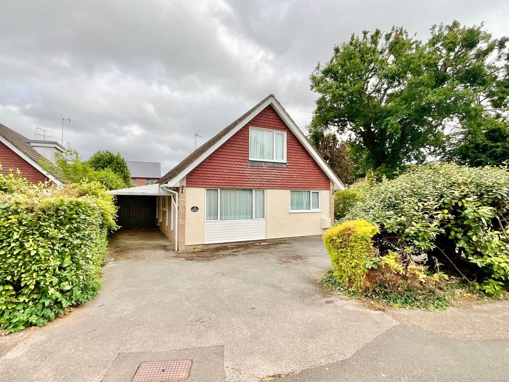 Property photo 1 of 12