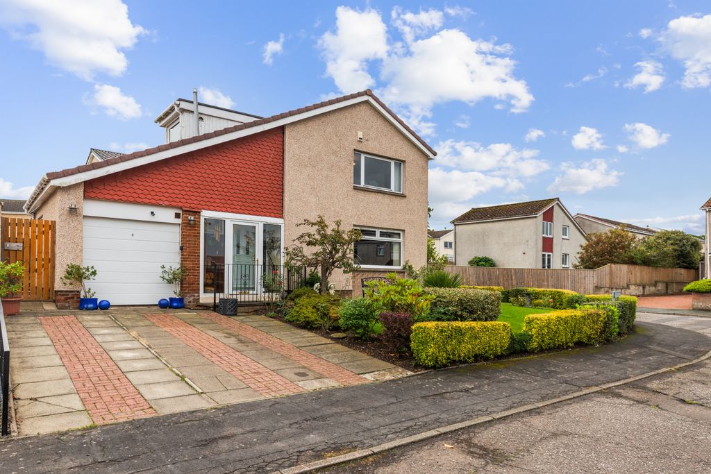 Property photo 1 of 30