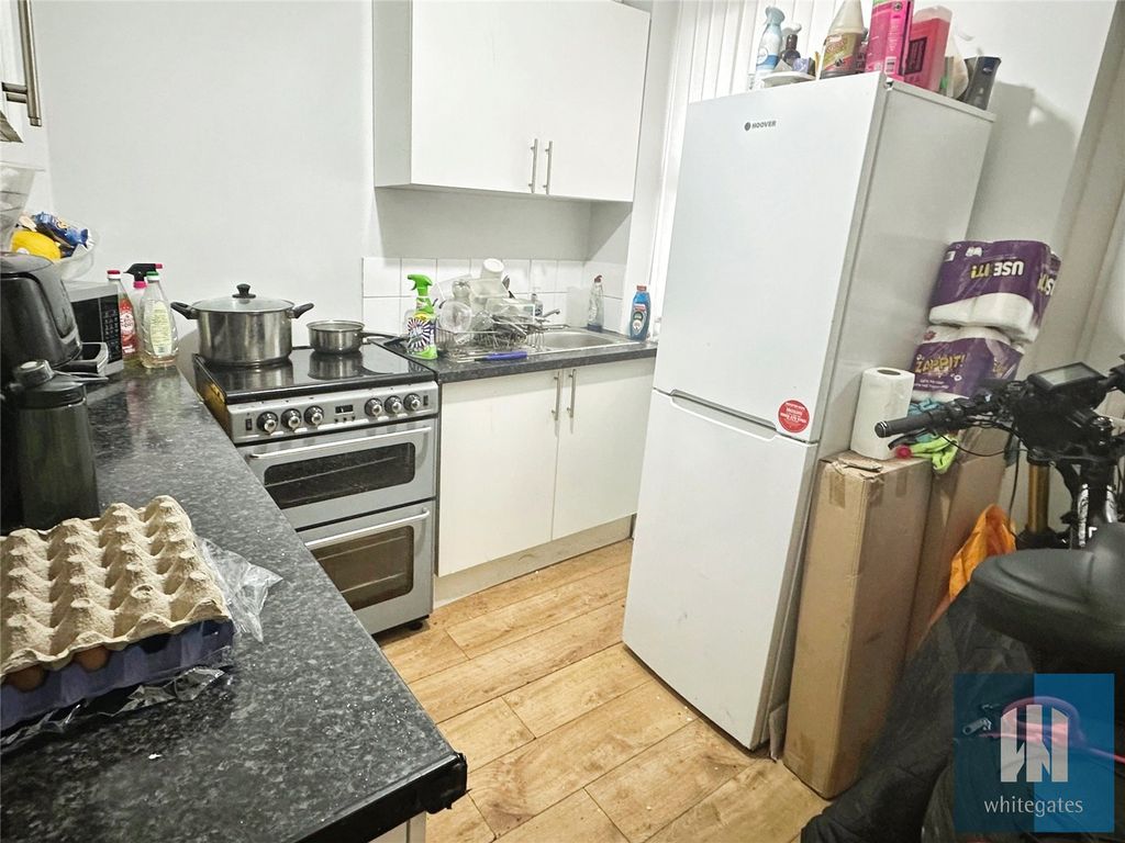 Property photo 3 of 12 Picture No. 06